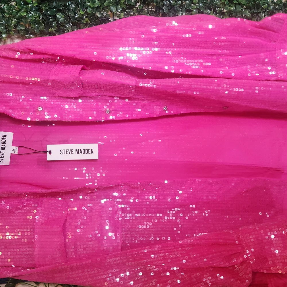 Steve Madden Pink Sequin Long Sleeve Top Button Down Shirt - Picture 3 of 5